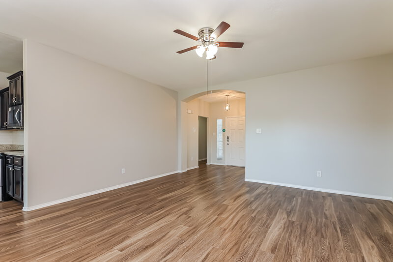 2,400/Mo, 14108 Pioneer Bluffs Road Balch Springs, TX 75181 Living Room View 2
