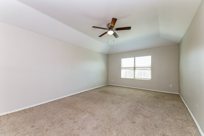 2,400/Mo, 14108 Pioneer Bluffs Road Balch Springs, TX 75181 Main Bedroom View