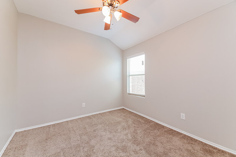 2,400/Mo, 14108 Pioneer Bluffs Road Balch Springs, TX 75181 Bedroom View 2