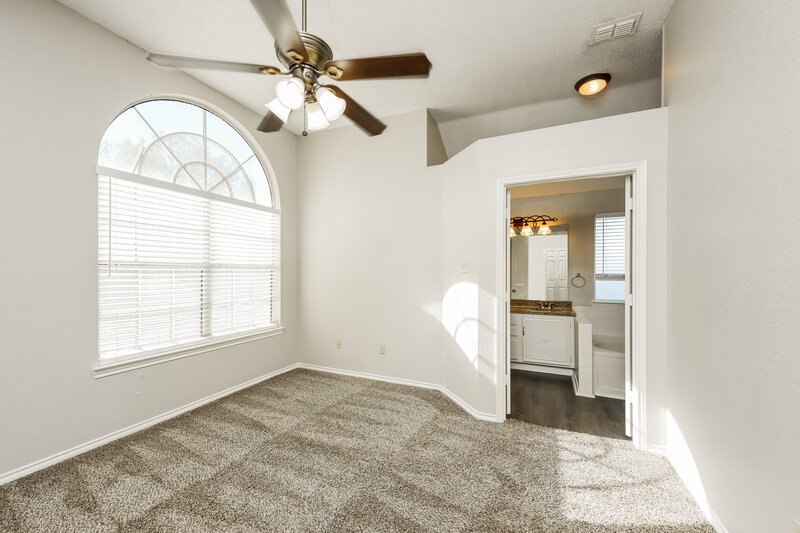 2,445/Mo, 2317 Cromwell Drive Arlington, TX 76018 Main Bedroom View