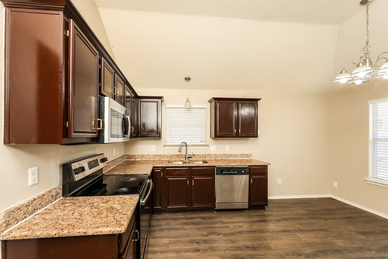 1,955/Mo, 2841 Saint Croix Ave Lancaster, TX 75146 Kitchen View