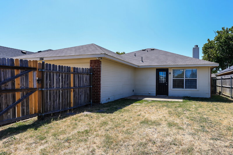 1,955/Mo, 2841 Saint Croix Ave Lancaster, TX 75146 Rear View