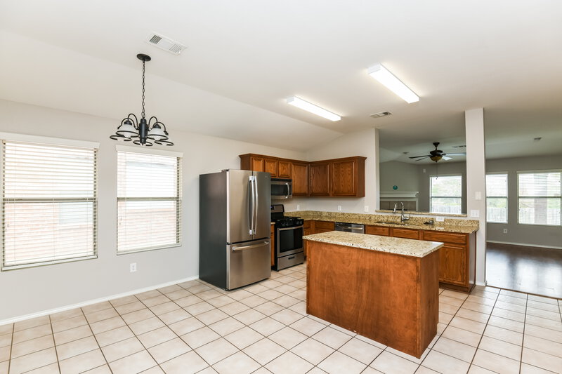 1,905/Mo, 9828 Willowick Avenue Fort Worth, TX 76108 Kitchen View