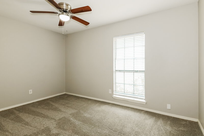 2,040/Mo, 428 Matterhorn Street Cedar Hill, TX 75104 Bedroom View