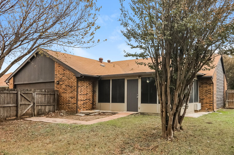 2,040/Mo, 428 Matterhorn Street Cedar Hill, TX 75104 Rear View