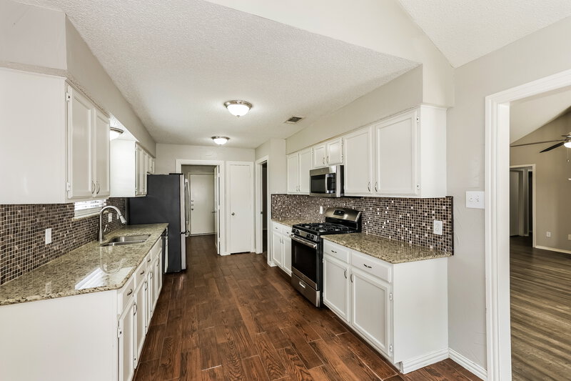 2,395/Mo, 2101 Garner Cir Rowlett, TX 75088 Kitchen View