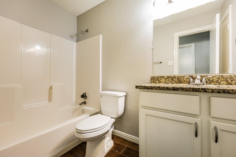 2,395/Mo, 2101 Garner Cir Rowlett, TX 75088 Bathroom View