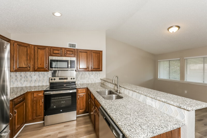 2,125/Mo, 4008 Shackelford Drive Mesquite, TX 75150 Kitchen View 2