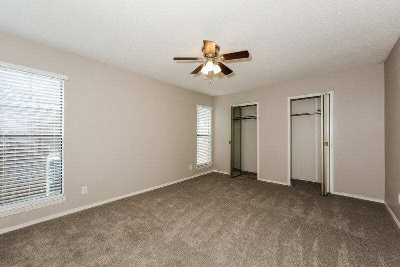 2,125/Mo, 4008 Shackelford Drive Mesquite, TX 75150 Main Bedroom View