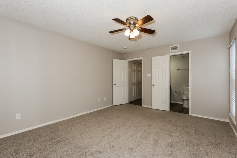 2,125/Mo, 4008 Shackelford Drive Mesquite, TX 75150 Main Bedroom View 2