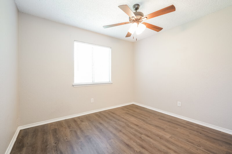 2,025/Mo, 1517 Caplin Dr Arlington, TX 76018 Bedroom View 2
