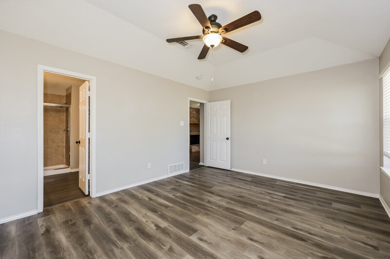 1,880/Mo, 3724 Clear Brook Cir Fort Worth, TX 76123 Main Bedroom View 2