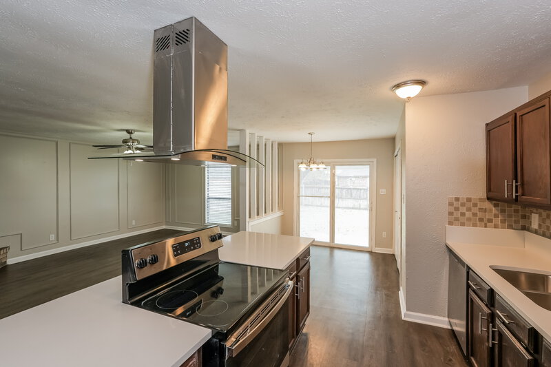 1,925/Mo, 9326 Sophora Dr Dallas, TX 75249 Kitchen View