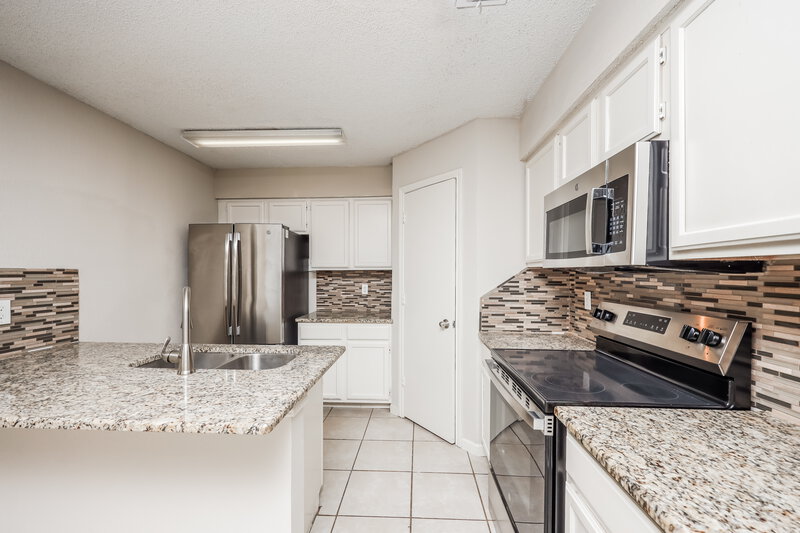 1,930/Mo, 914 S Ballard Ave Wylie, TX 75098 Kitchen View