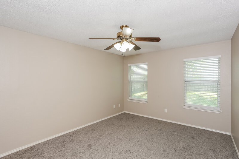 2,120/Mo, 6406 Brookglen Dr Arlington, TX 76018 Main Bedroom View