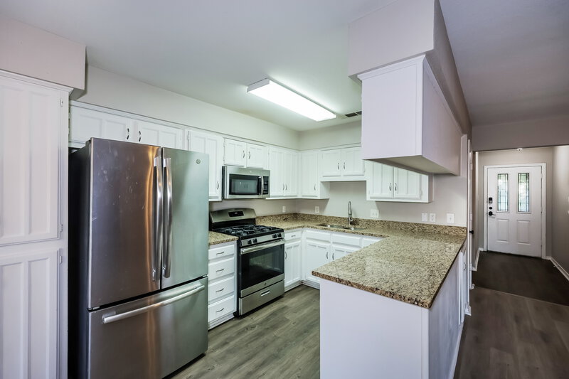 1,755/Mo, 1404 Copper Ridge St Denton, TX 76209 Kitchen View