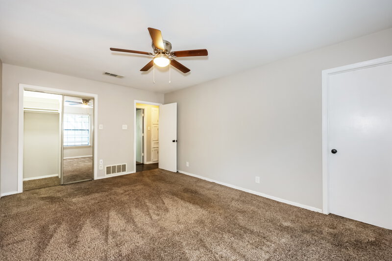 1,755/Mo, 1404 Copper Ridge St Denton, TX 76209 Main Bedroom View 3