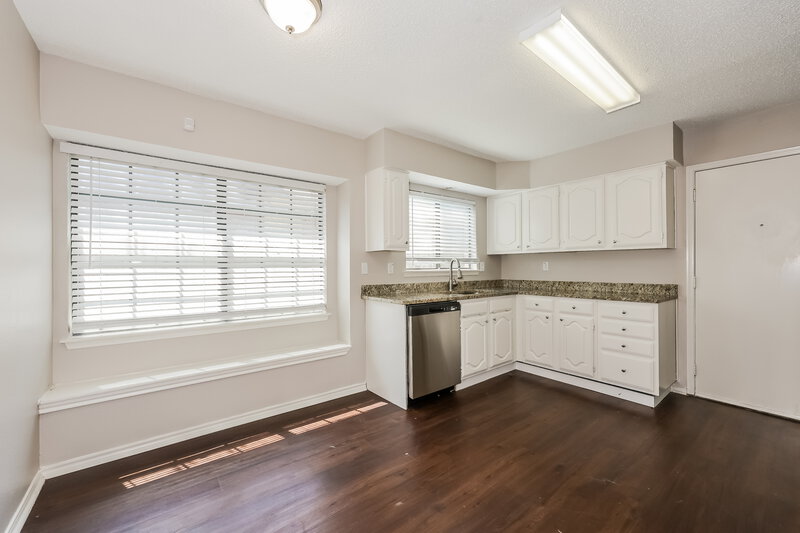 2,130/Mo, 423 Barton Dr Mesquite, TX 75149 Breakfast Nook View