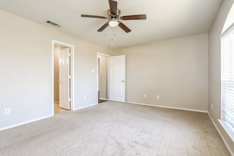 1,980/Mo, 1502 Killdee Court Desoto, TX 75115 Main Bedroom View