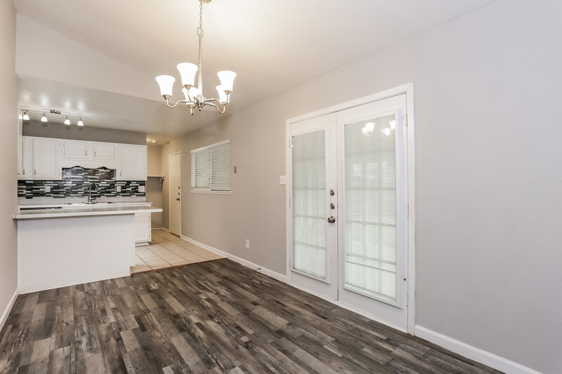 2,030/Mo, 401 Rainier St Cedar Hill, TX 75104 Dining Room View