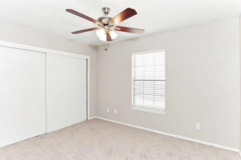 1,940/Mo, 131 London Lane Glenn Heights, TX 75154 Bedroom View