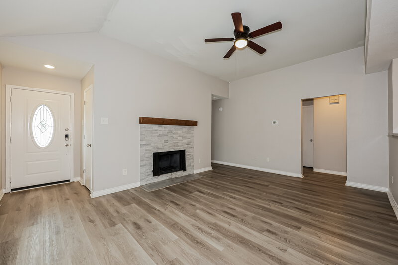 2,170/Mo, 522 Chancellorsville Drive Mesquite, TX 75149 Living Room View