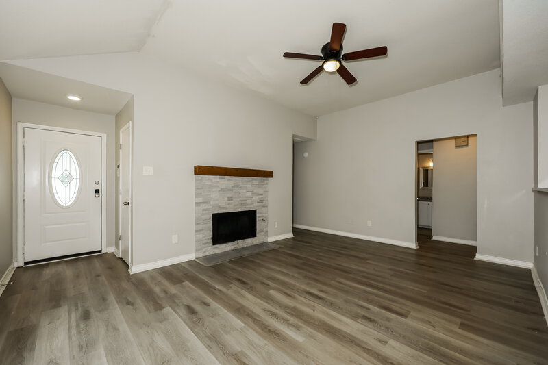 2,135/Mo, 522 Chancellorsville Drive Mesquite, TX 75149 Living Room View