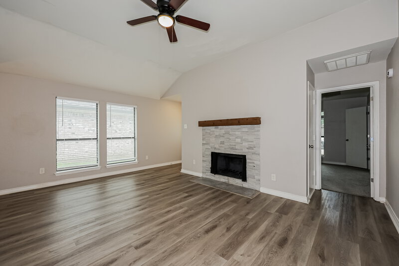 2,170/Mo, 522 Chancellorsville Drive Mesquite, TX 75149 Living Room View 2