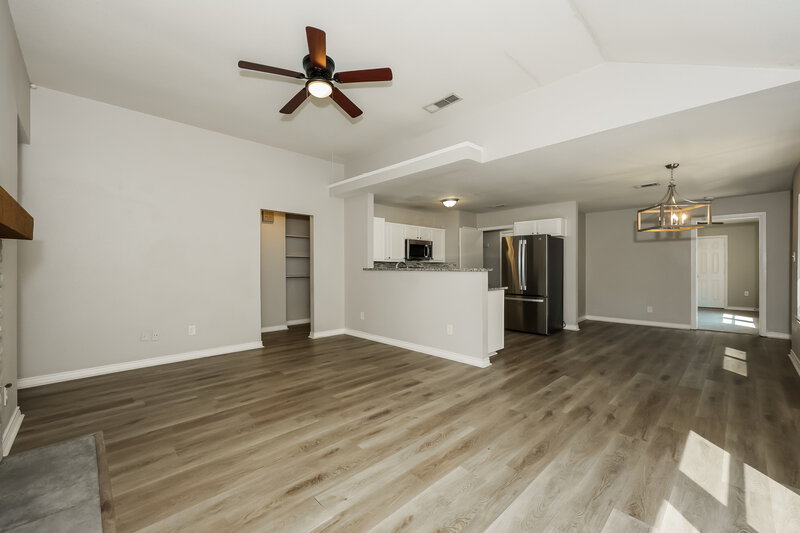 2,135/Mo, 522 Chancellorsville Drive Mesquite, TX 75149 Living Room View 2