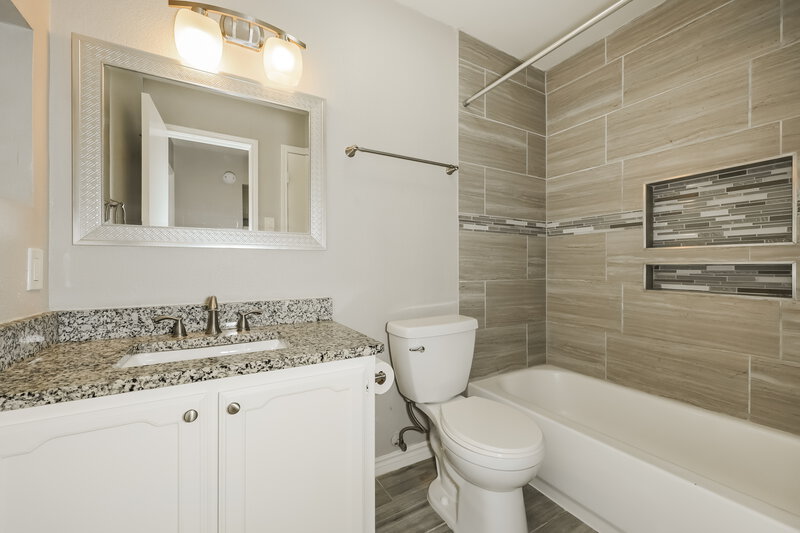 2,135/Mo, 522 Chancellorsville Drive Mesquite, TX 75149 Bathroom View