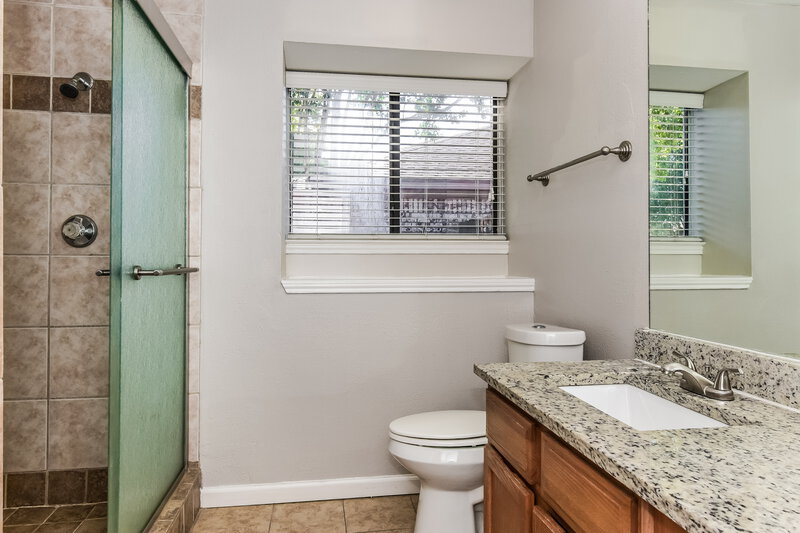 2,185/Mo, 4017 Dorchester Drive Rowlett, TX 75088 Bathroom View 2