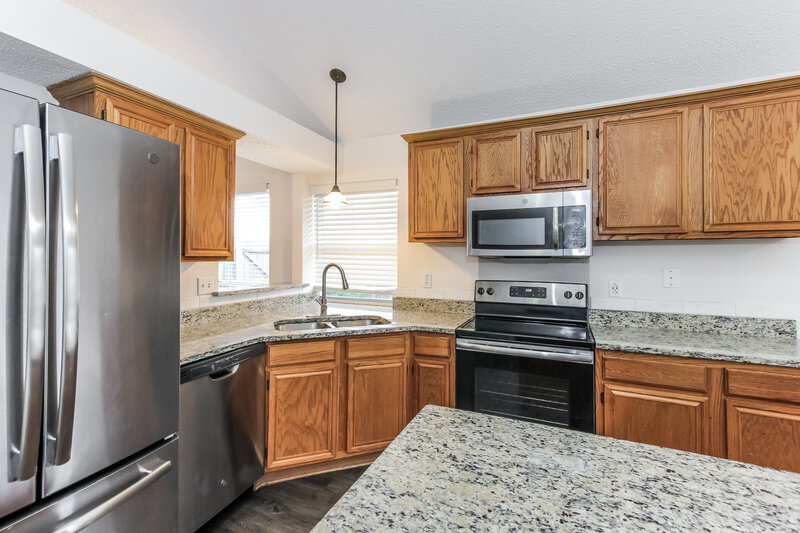 2,260/Mo, 1317 Rosewood Ln Lancaster, TX 75146 Kitchen View