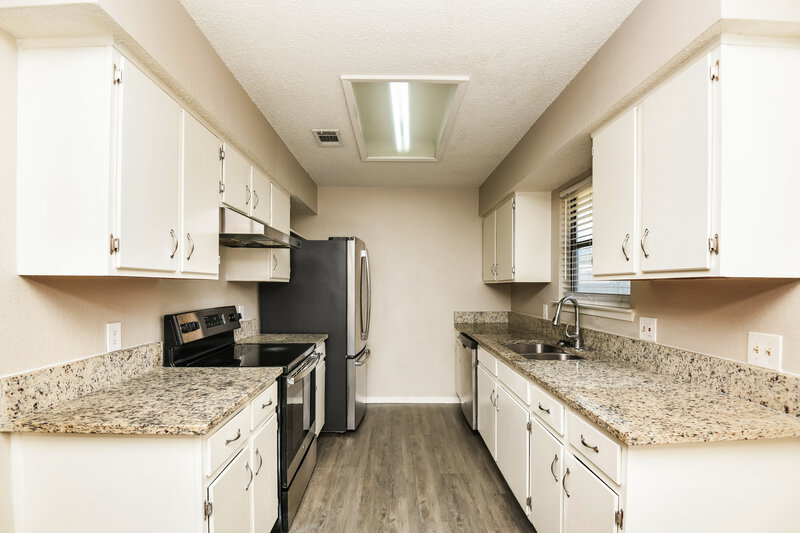 1,895/Mo, 516 Allencrest Dr Fort Worth, TX 76108 Kitchen View 2