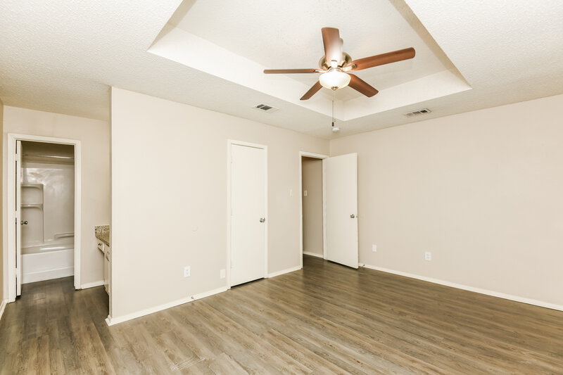 1,895/Mo, 516 Allencrest Dr Fort Worth, TX 76108 Main Bedroom View 2