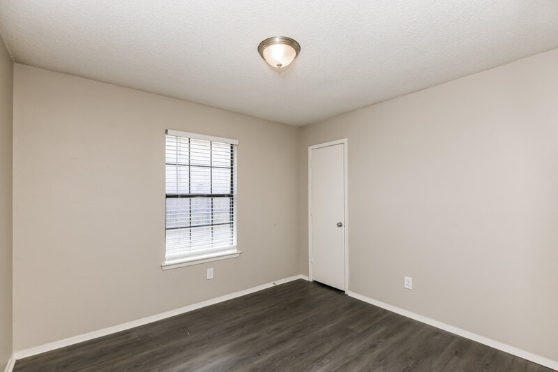 1,895/Mo, 516 Allencrest Dr Fort Worth, TX 76108 Bedroom View