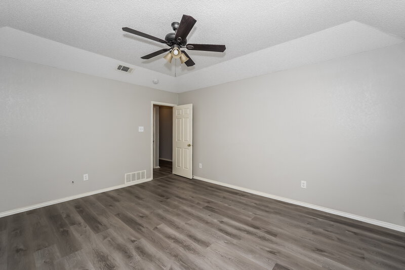 1,895/Mo, 709 Daniels Dr Crowley, TX 76036 Main Bedroom View 2