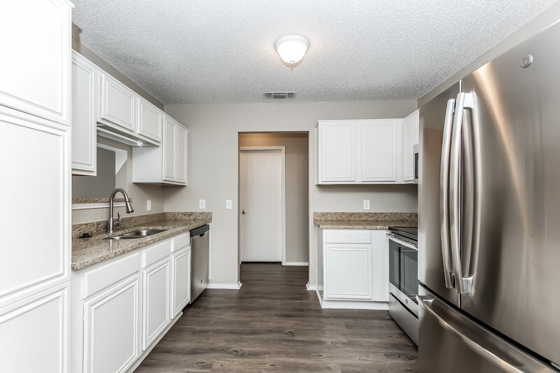 2,030/Mo, 7029 Avington Way Fort Worth, TX 76133 Kitchen View 3