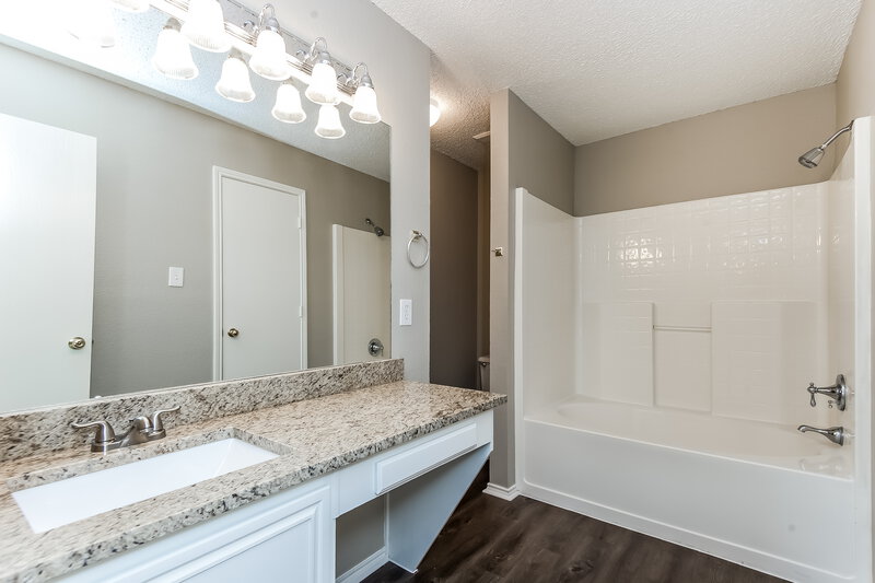 2,030/Mo, 7029 Avington Way Fort Worth, TX 76133 Master Bathroom View