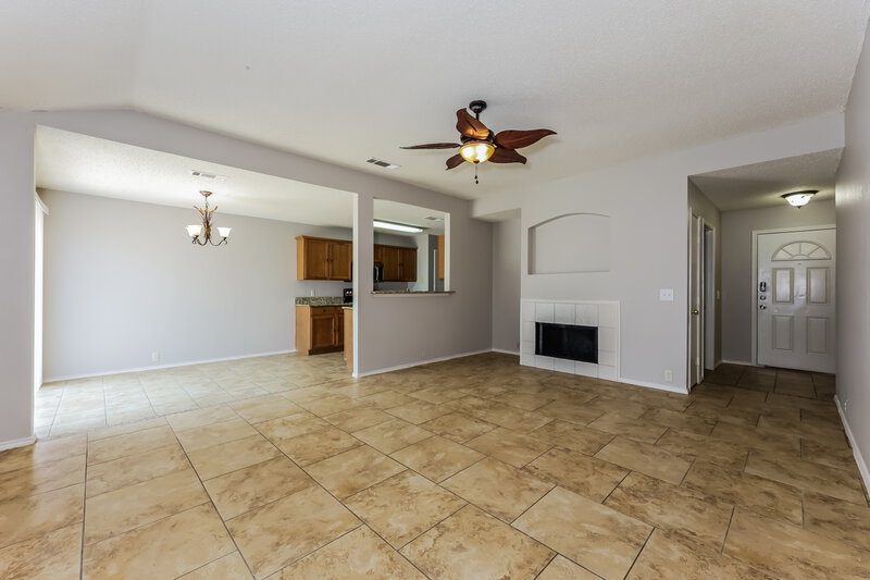 2,170/Mo, 1800 Citadel Dr Glenn Heights, TX 75154 Living Room View 2