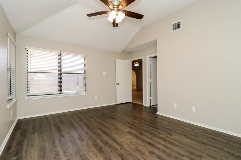 1,700/Mo, 3412 Misty Valley Dr Fort Worth, TX 76123 Main Bedroom View 2