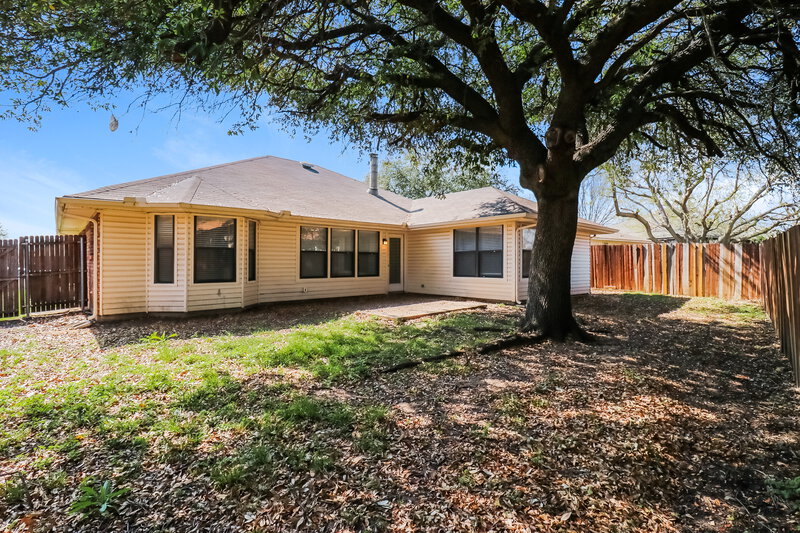 1,700/Mo, 3412 Misty Valley Dr Fort Worth, TX 76123 Rear View