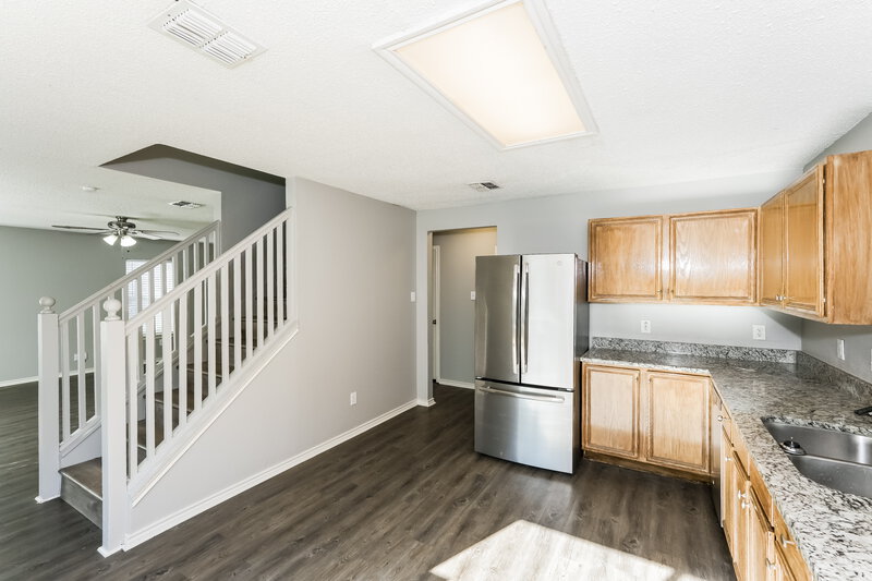 2,100/Mo, 320 Capricorn St Cedar Hill, TX 75104 Kitchen View 2