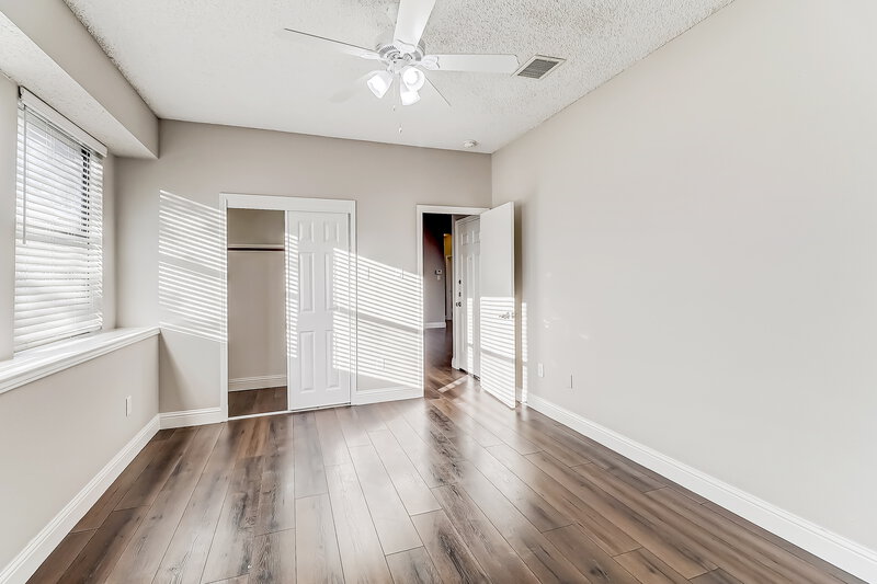 2,070/Mo, 1162 Hemlock Dr Desoto, TX 75115 Main Bedroom View 2