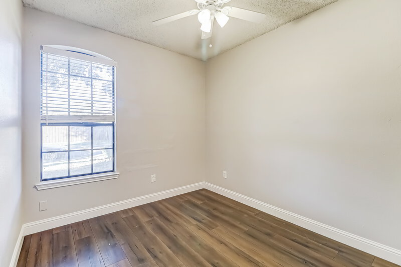 2,070/Mo, 1162 Hemlock Dr Desoto, TX 75115 Bedroom View 2