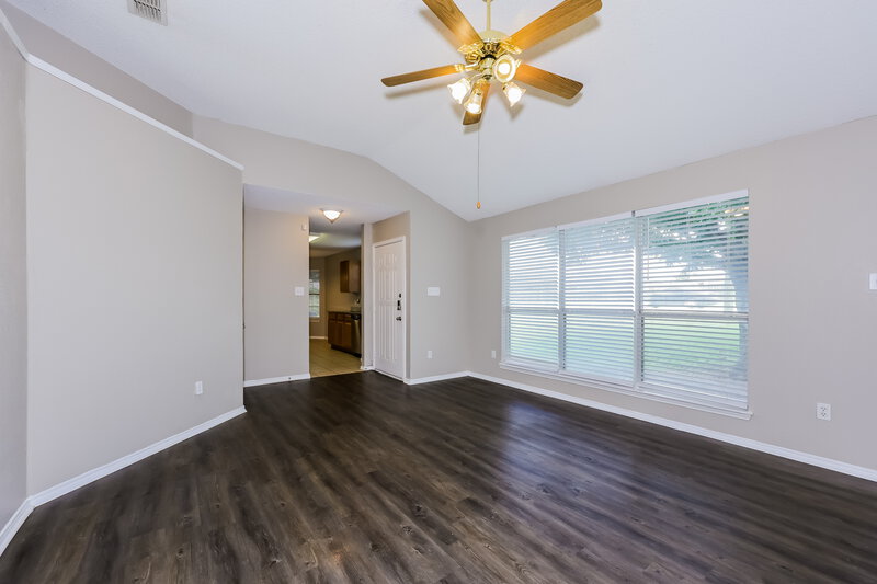 1,945/Mo, 10501 Shadywood Fort Worth, TX 76140 Living Room View