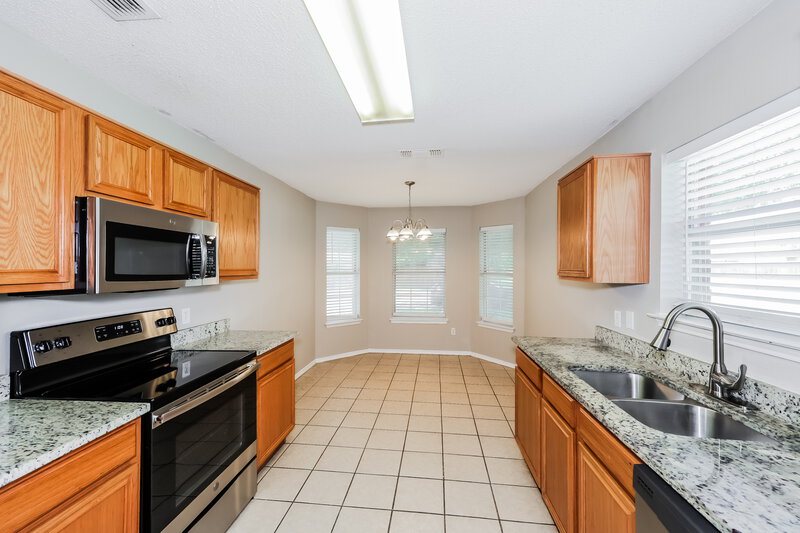 1,945/Mo, 10501 Shadywood Fort Worth, TX 76140 Kitchen View 2