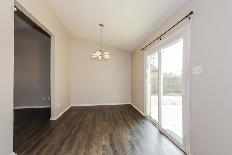2,070/Mo, 456 Matterhorn St Cedar Hill, TX 75104 Dining Room View