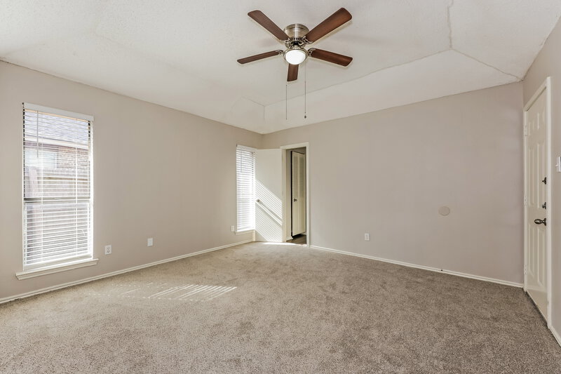 2,160/Mo, 2605 Hartford Ln Lancaster, TX 75134 Main Bedroom View