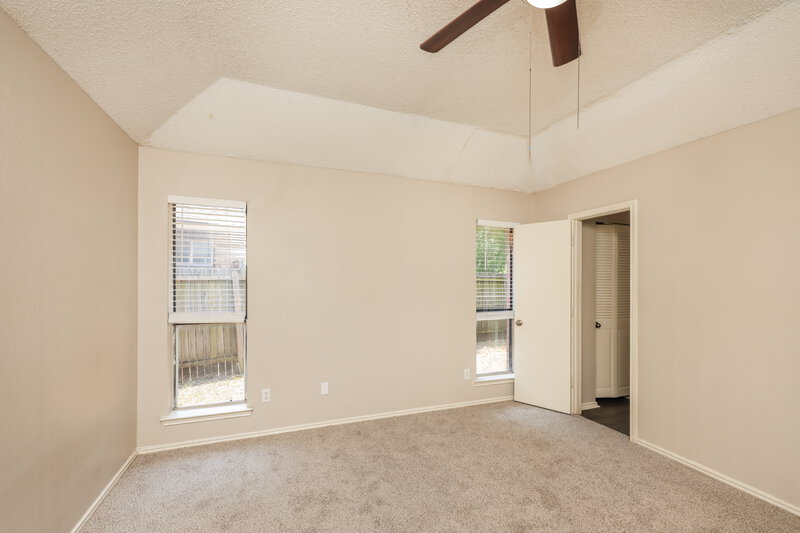 1,970/Mo, 2605 Hartford Ln Lancaster, TX 75134 Main Bedroom View