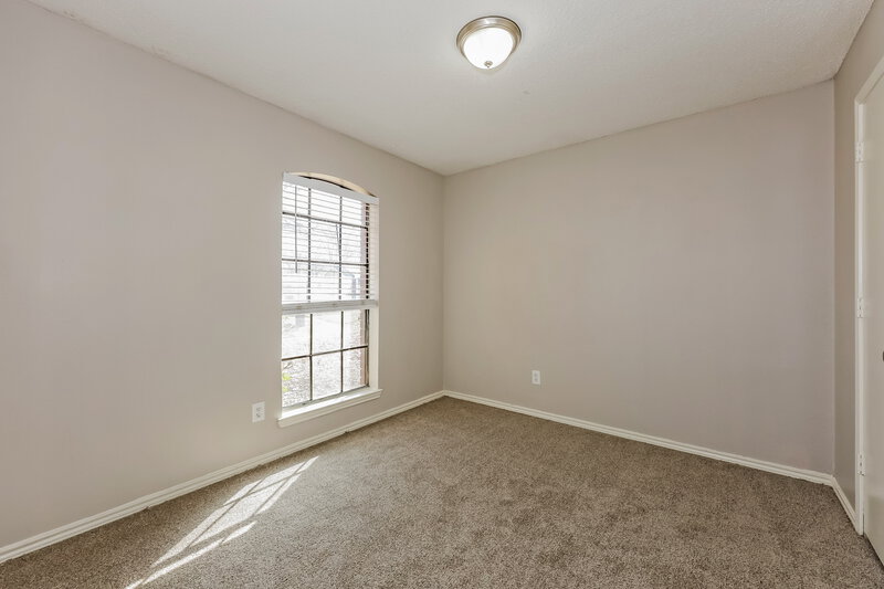 2,160/Mo, 2605 Hartford Ln Lancaster, TX 75134 Bedroom View 2